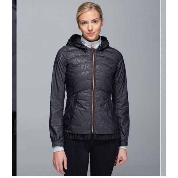 Lululemon Spring Fling Puffy Windbreaker,‎ Size 8 - Picture 1 of 13
